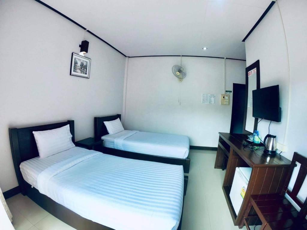 Phou Ang Kham 2 Hotel Vang Vieng Exterior photo