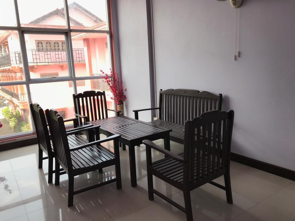Phou Ang Kham 2 Hotel Vang Vieng Exterior photo